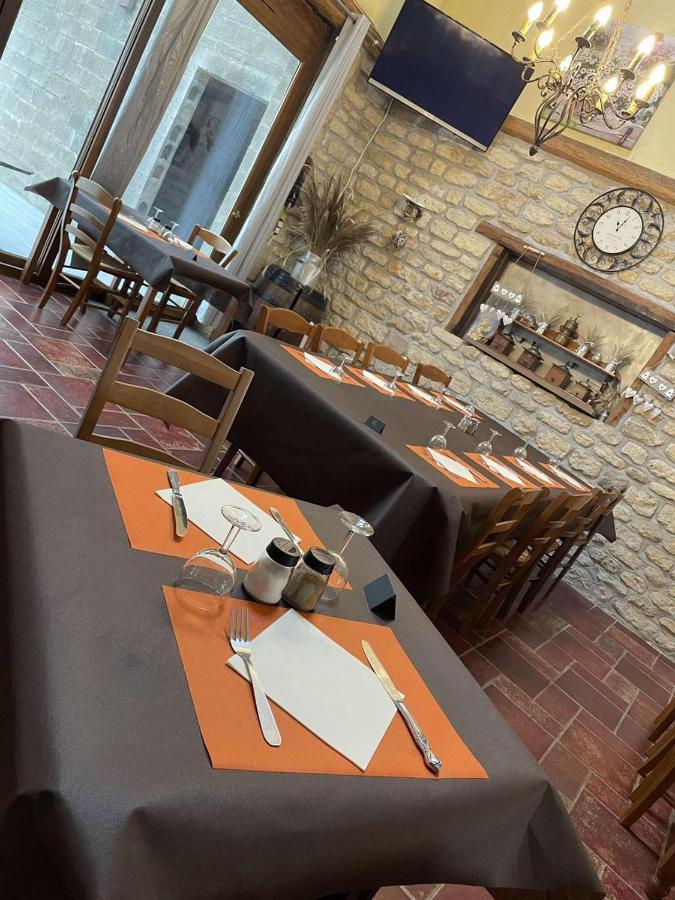 Kota A La Ferme Hotel Beaufort-en-Argonne Екстериор снимка