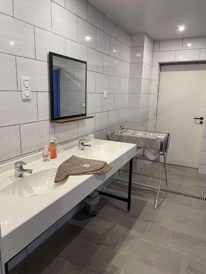 Kota A La Ferme Hotel Beaufort-en-Argonne Екстериор снимка